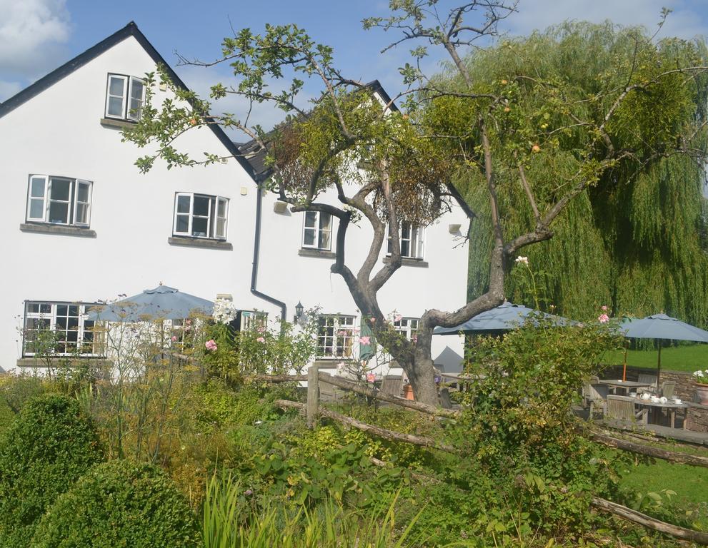 The Bell At Skenfrith Hotel ภายนอก รูปภาพ