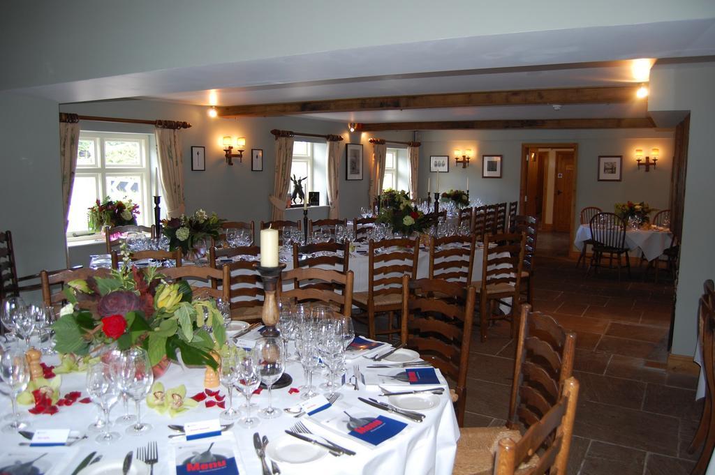 The Bell At Skenfrith Hotel ภายนอก รูปภาพ